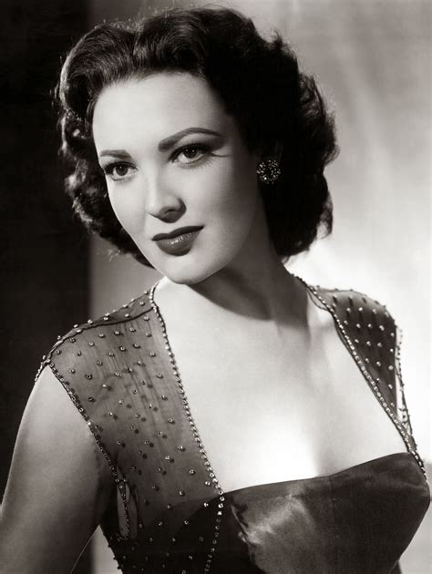 photos of linda darnell